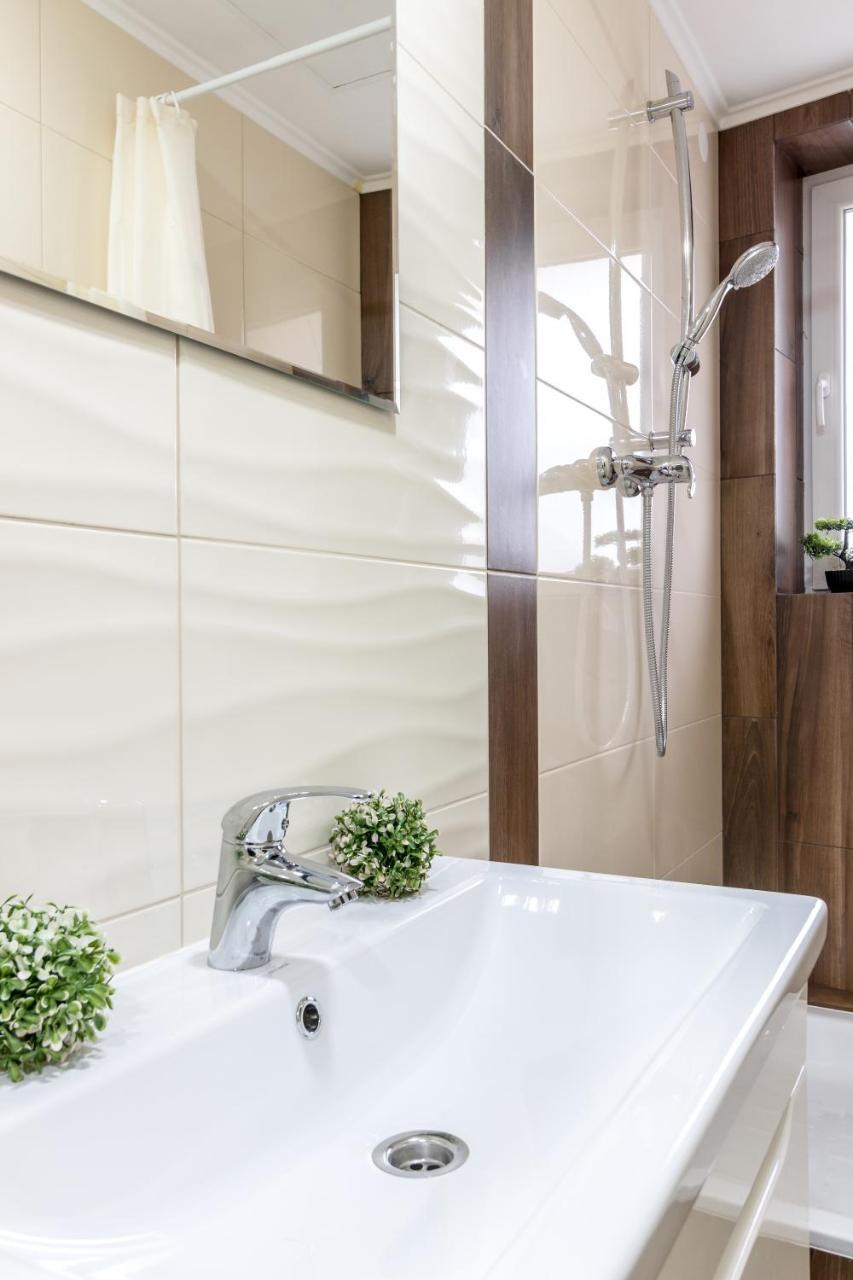 City Center Vip Studio Apartment ลวีฟ ภายนอก รูปภาพ